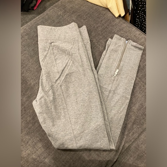 Set of 2 Aerie gray leggings -size Medium - Picture 6 of 6